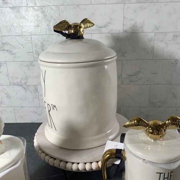 Rae Dunn Harry Potter canister with 1 mug set the golden snitch - Picture 6 of 7